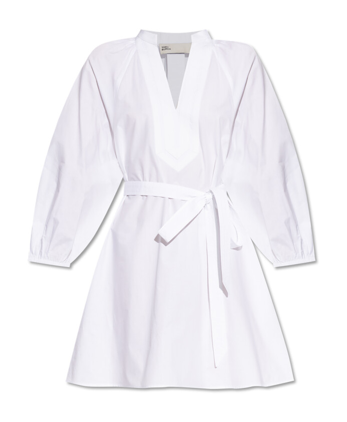 robe-avec-un-decollete-en-v
