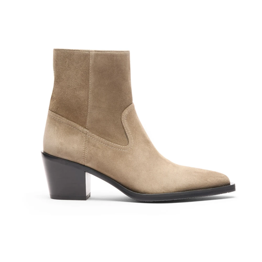 Shoes > Boots > Cowboy Boots - - Stuart Weitzman - Modalova