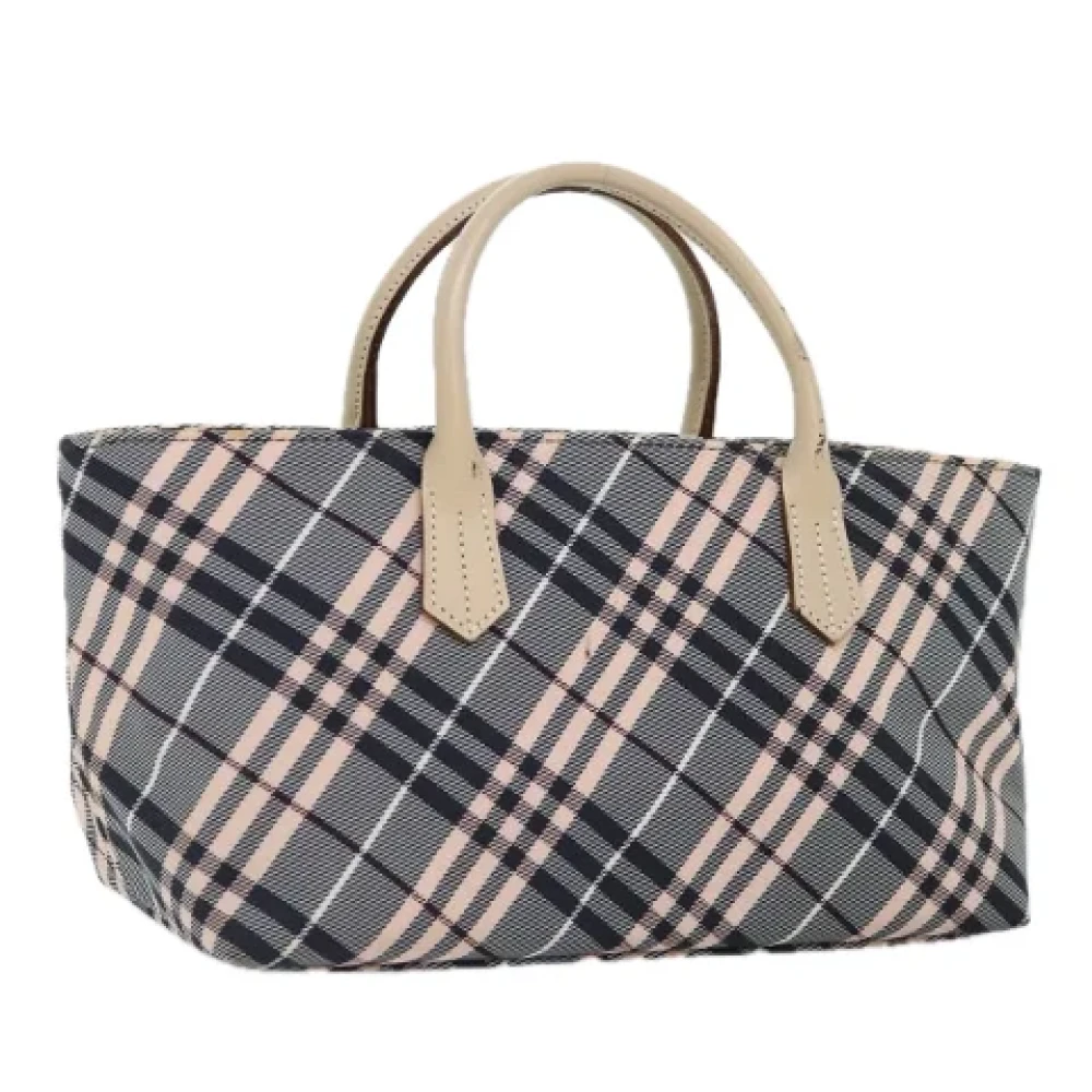 Burberry Vintage Pre-owned Nylon handbags Gray Dames