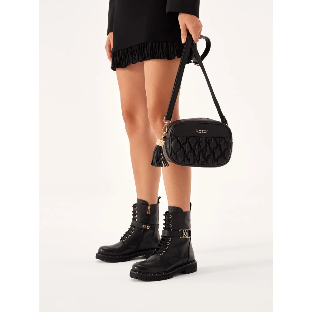 Kazar Zwarte handtas met quilten aan de voorkant Black Dames
