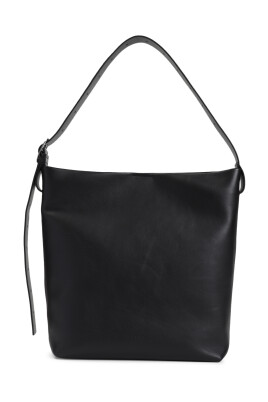 black-leather-handbag-for-women