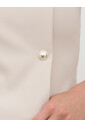 top-beige-pour-un-look-elegant