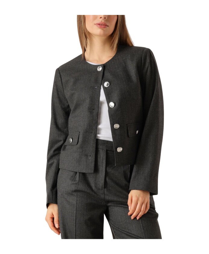 wake-tailored-jasje
