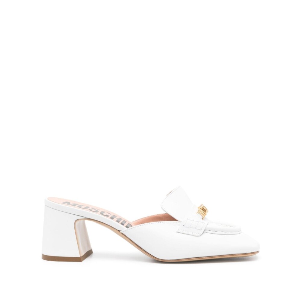 Sandales blanches bout carré hot sale