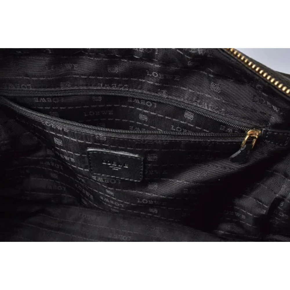 Loewe Pre-owned Leather handbags Black Dames