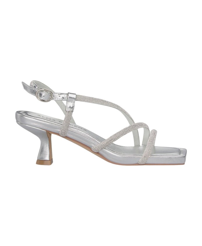 sandales-a-talons-avec-lanieres-en-cristal