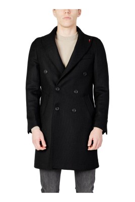 classic-wool-blend-coat-with-pockets