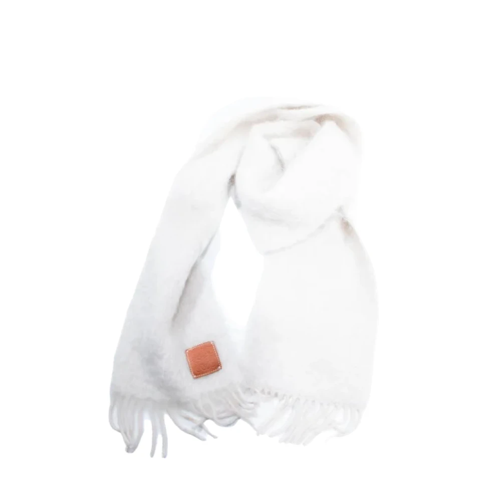 Loewe Pre-owned Wool scarves White Dames