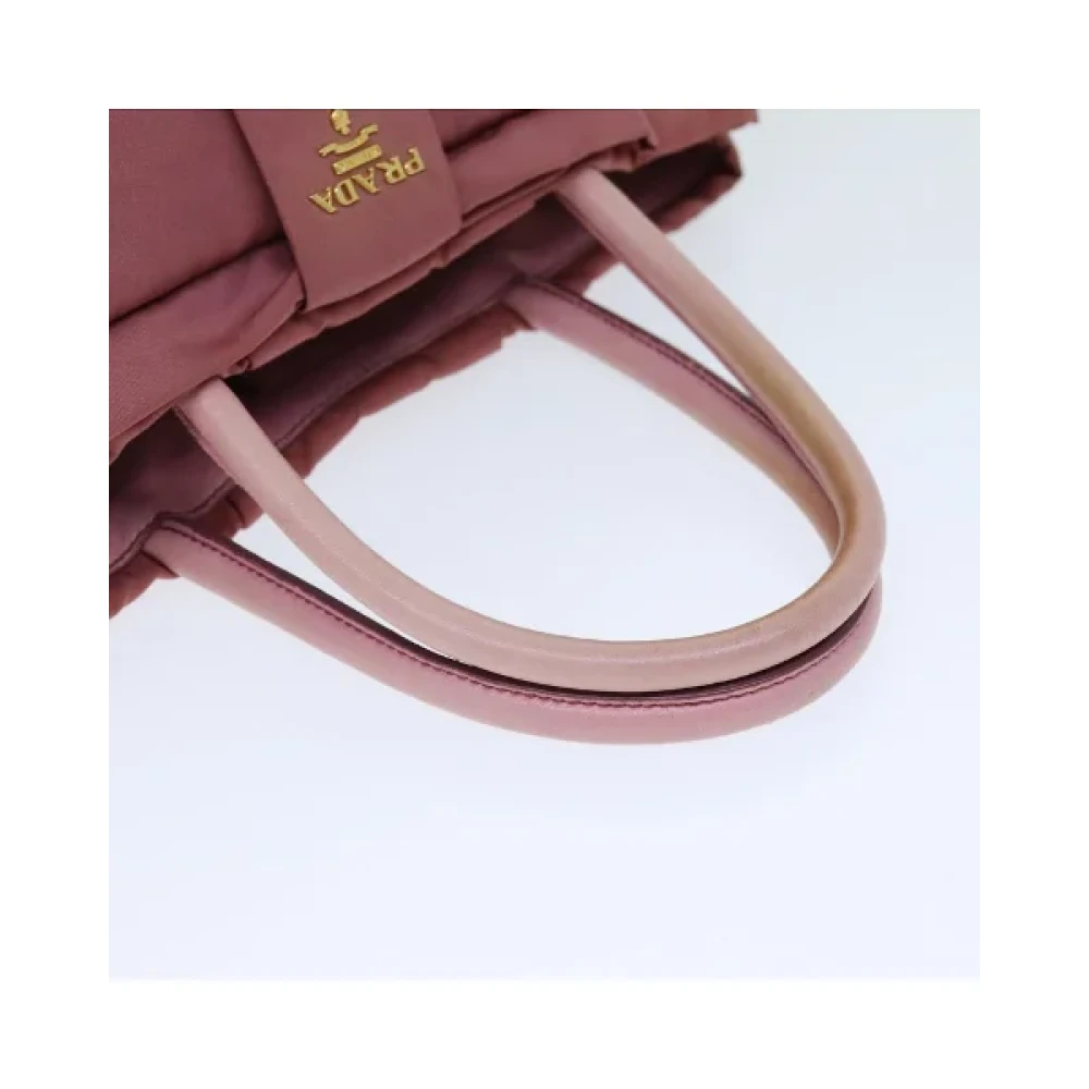 Prada Vintage Pre-owned Nylon handbags Pink Dames