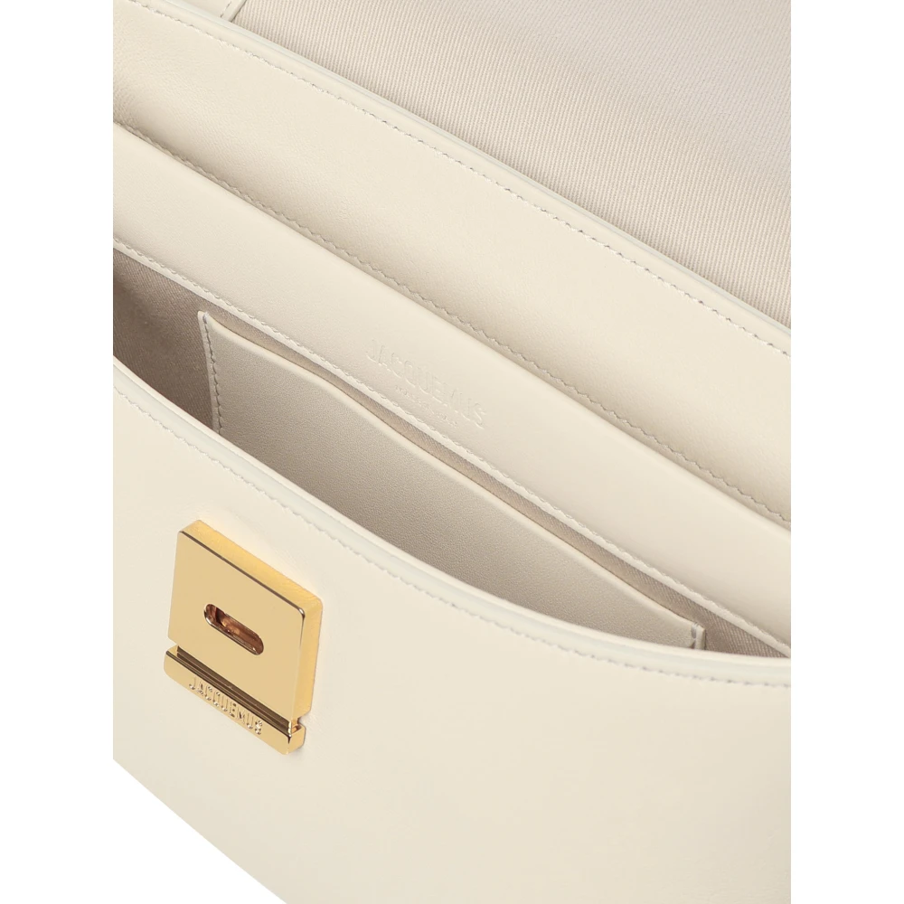 Jacquemus Cirkelvormige Metalen Sluiting Clutch Room Beige Dames
