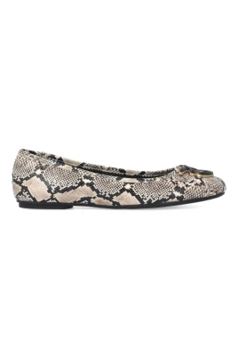 Ballerinas med ormtryck och Love Birds-logotyp