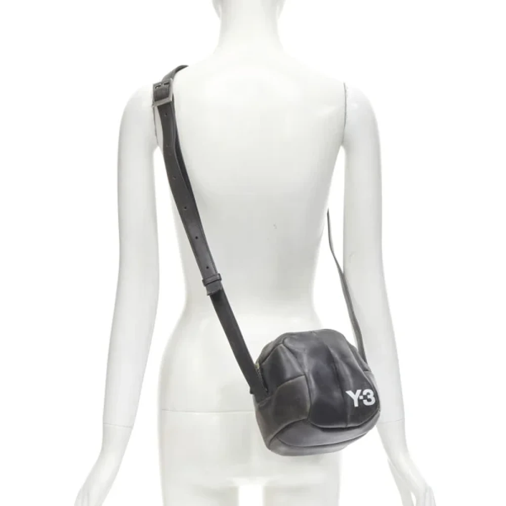 Yohji Yamamoto Pre-owned Leather crossbody-bags Black Dames