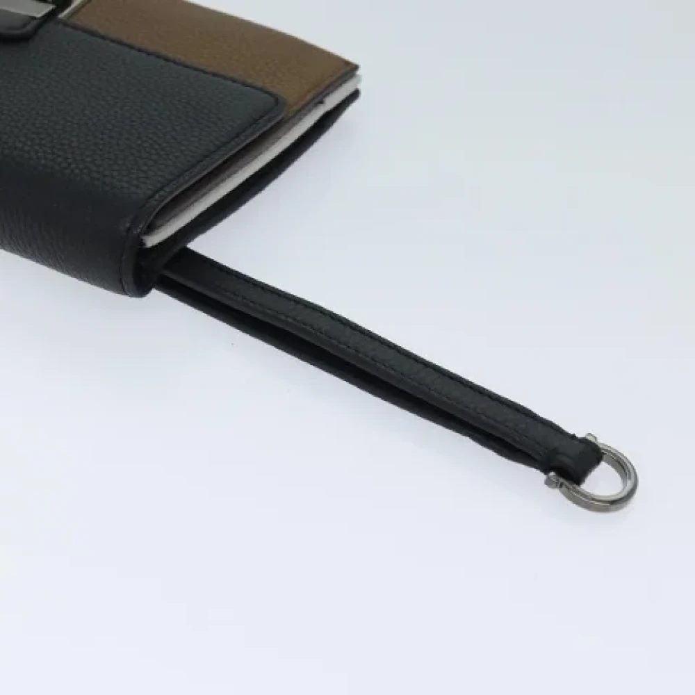 Salvatore Ferragamo Pre-owned Leather clutches Black Dames