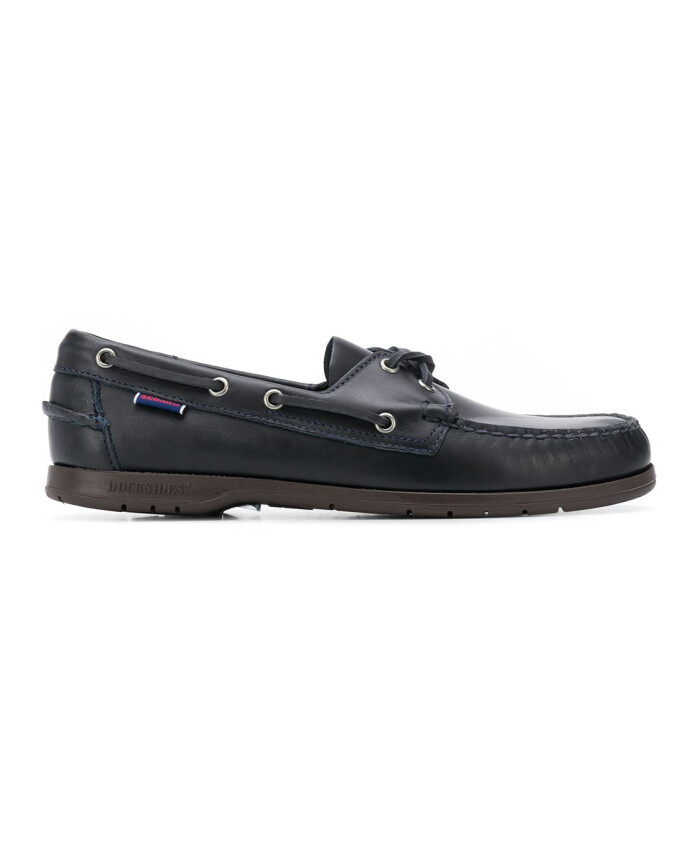 chaussures-bateau-a-lacets