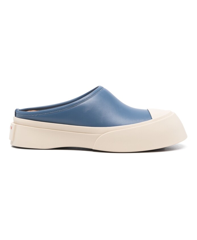 slip-on-sneakers