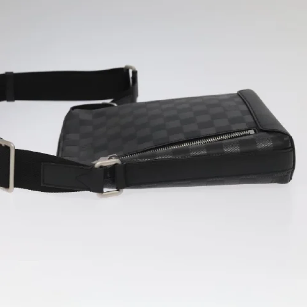 Louis Vuitton Vintage Pre-owned Leather shoulder-bags Black Dames