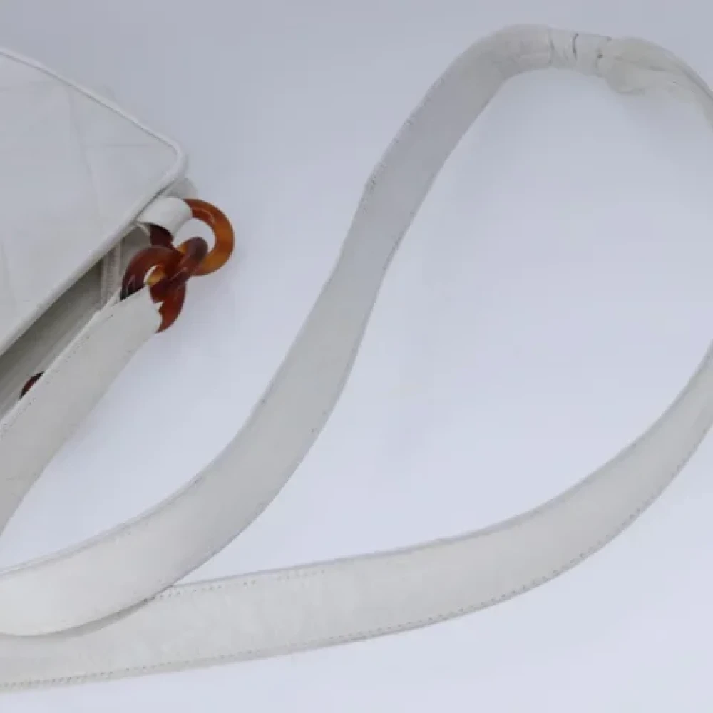 Chanel Vintage Pre-owned Leather shoulder-bags White Dames