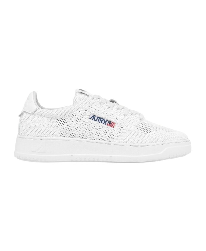 baskets-blanches-tricot