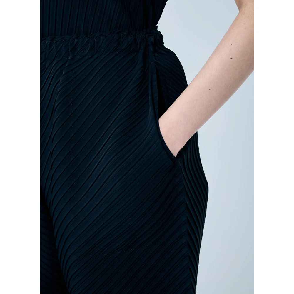 Issey Miyake Elastische Taille Geplooide Broek Black Dames