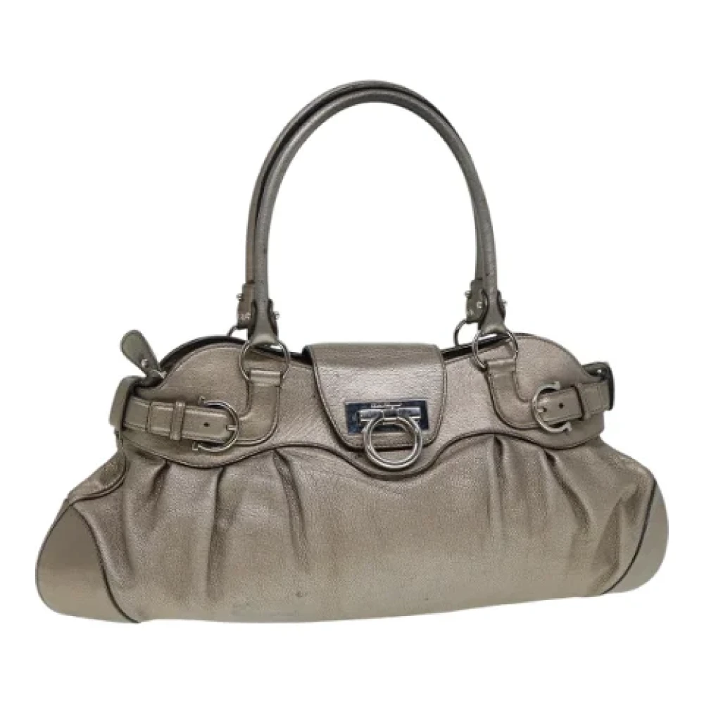Salvatore Ferragamo Pre-owned Leather handbags Yellow Dames