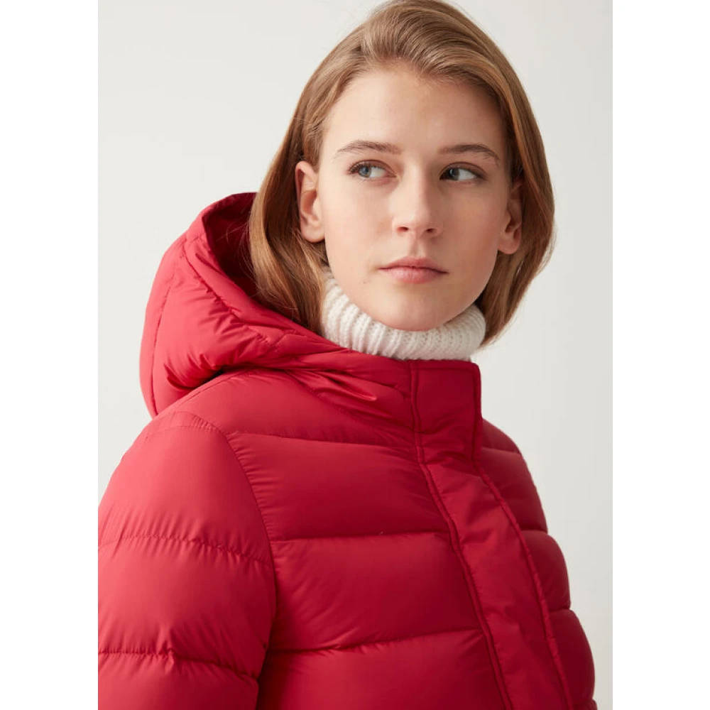 Colmar Damesjas met vaste capuchon en natuurlijke veren vulling Red Dames