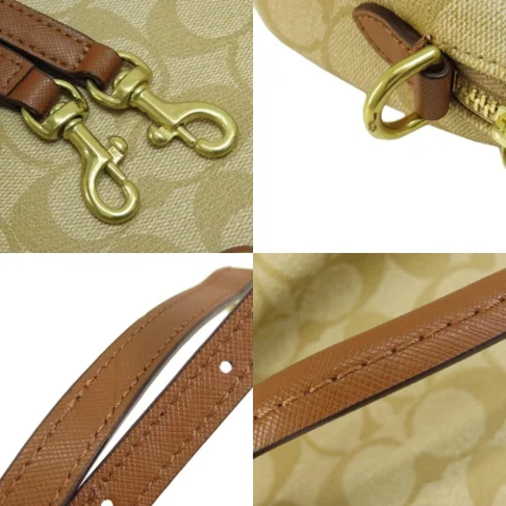 Coach Pre-owned Leather handbags Beige Dames