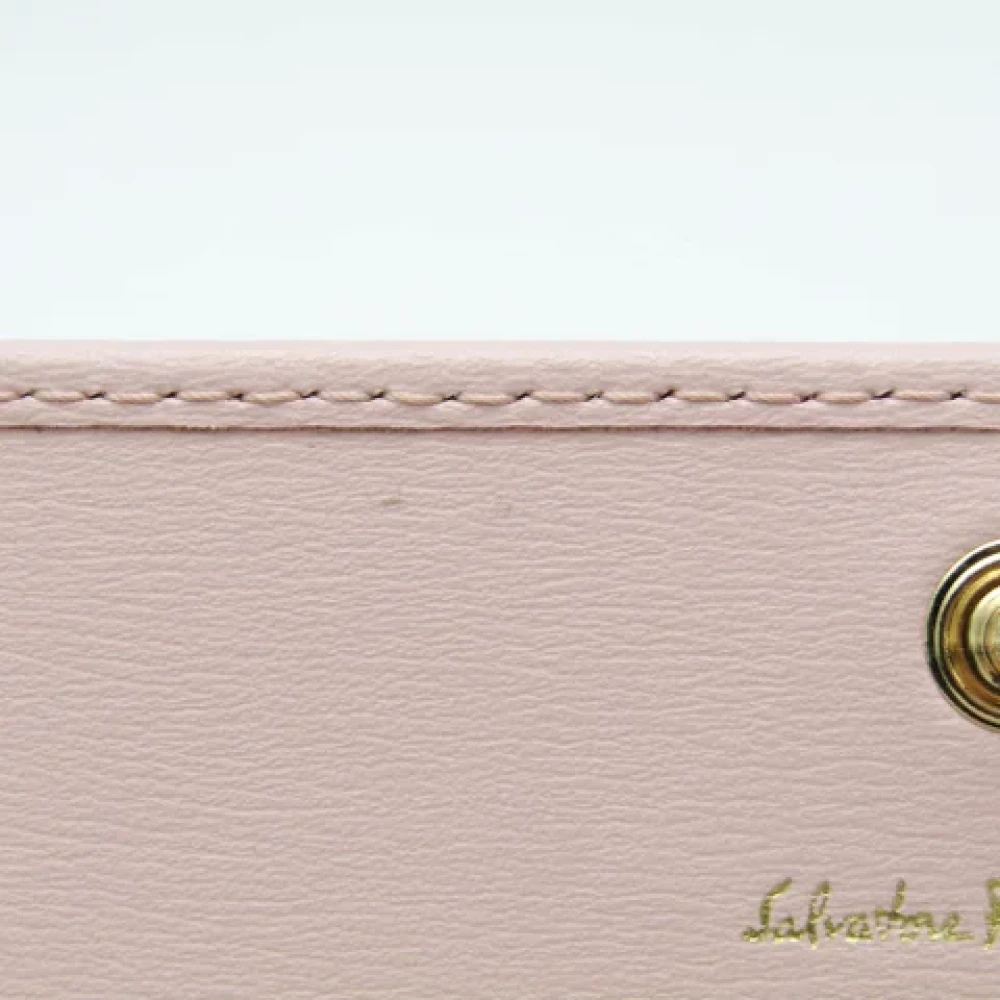 Salvatore Ferragamo Pre-owned Leather wallets Pink Dames