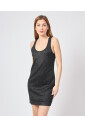 robe-noire-sans-manches-mi-longue
