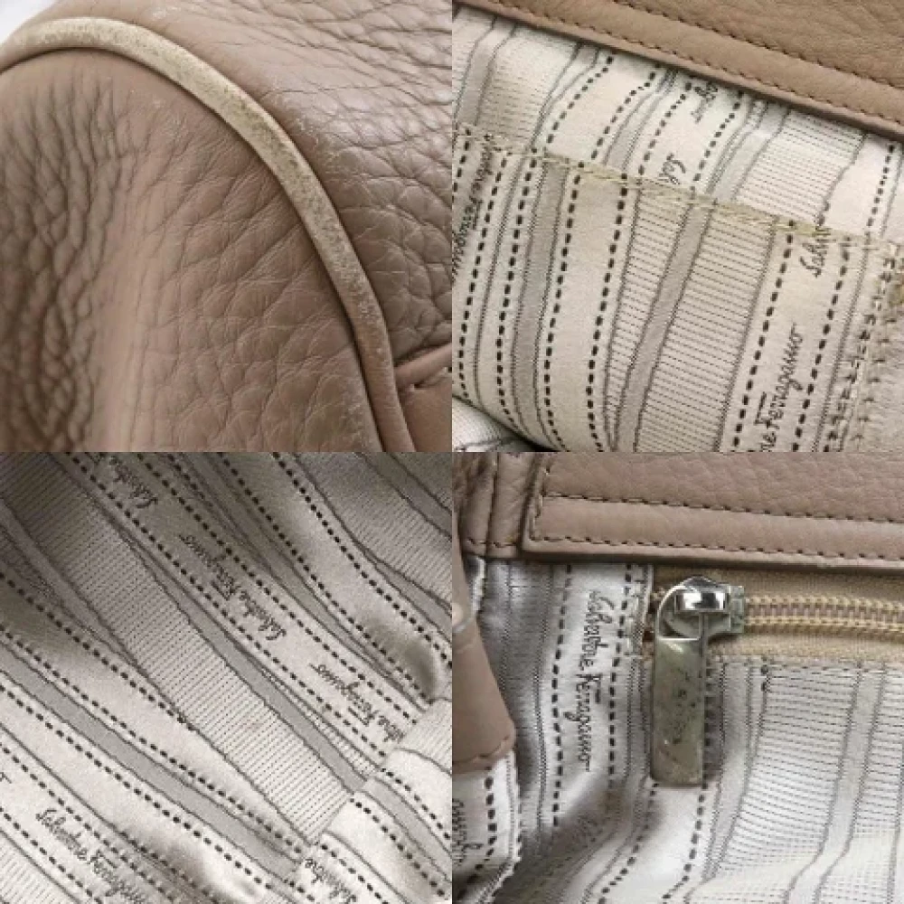 Salvatore Ferragamo Pre-owned Leather shoulder-bags Beige Dames