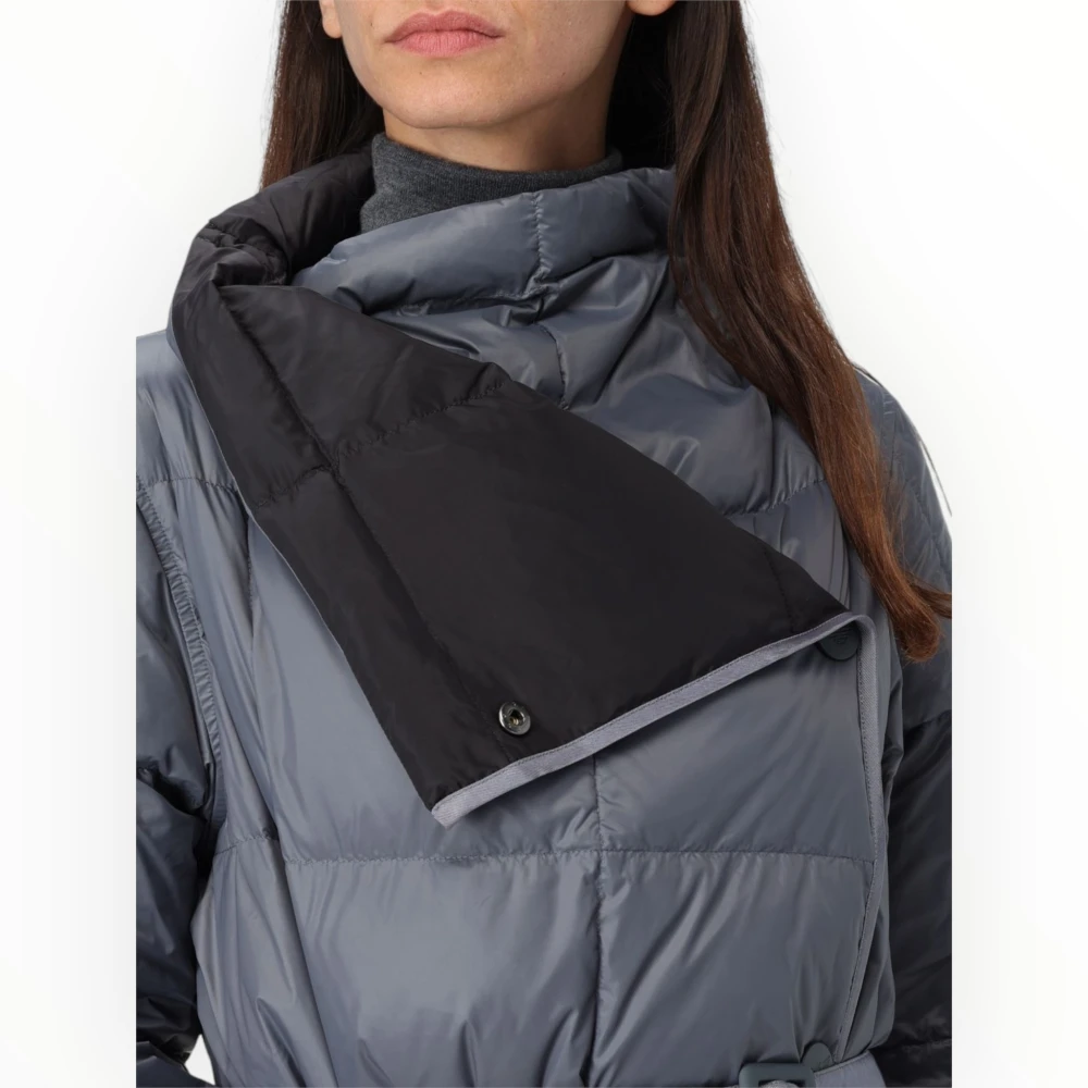 Emporio Armani Pufferjas voor Stijlvolle Winterlook Gray Dames