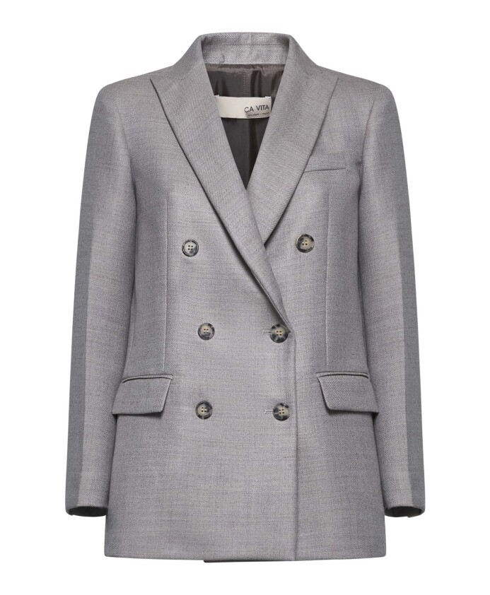 double-breasted-beige-jas-met-peak-revers