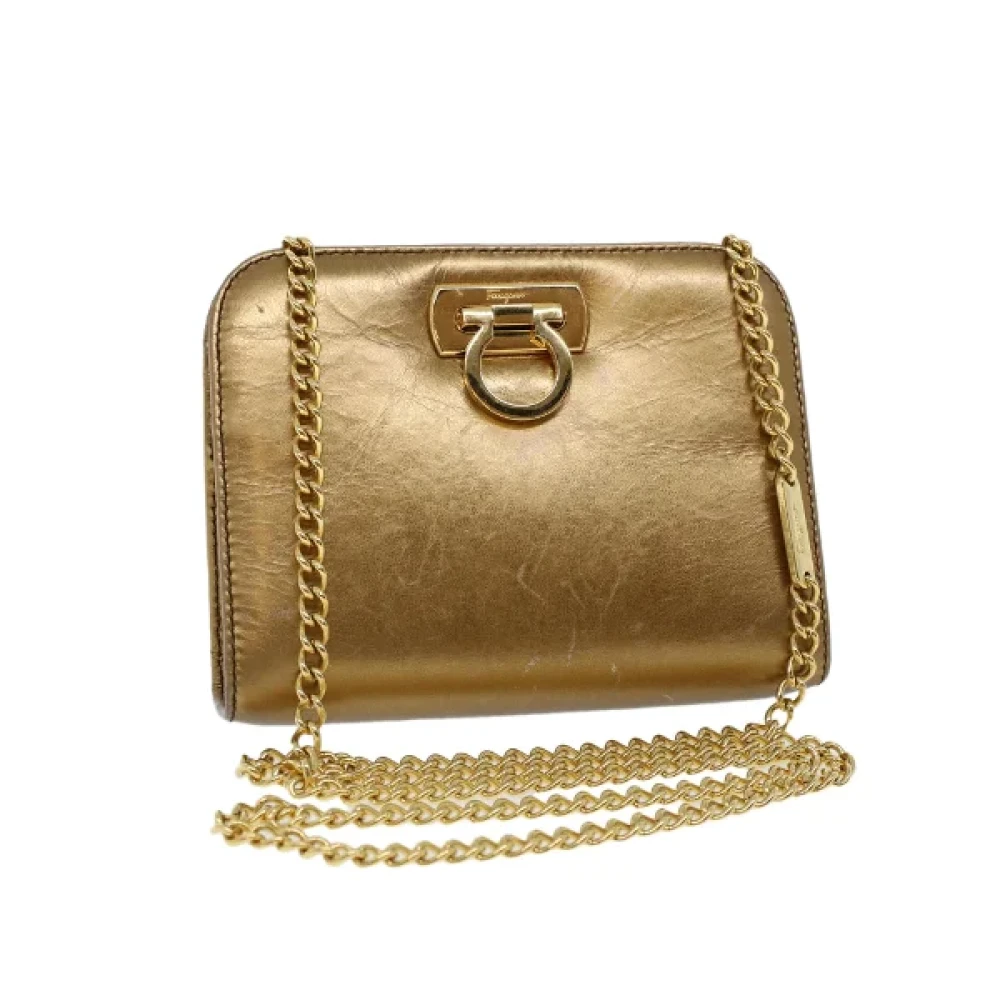Salvatore Ferragamo Pre-owned Leather shoulder-bags Yellow Dames
