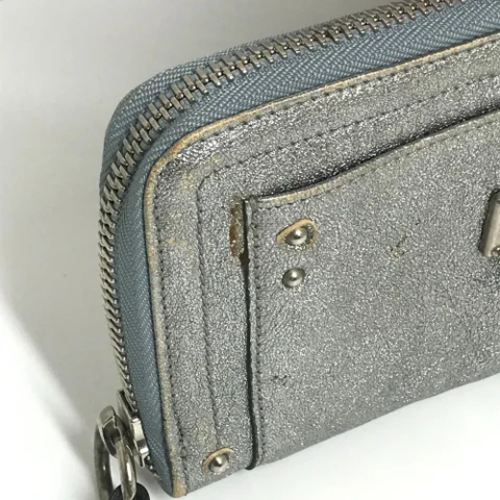 Chloé Pre-owned Leather wallets Gray Heren