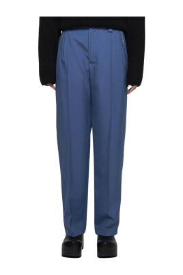 straight-leg-pleated-trousers