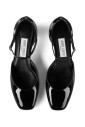 black-heeled-shoes