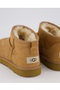 bottes-classiques-mini-en-marron