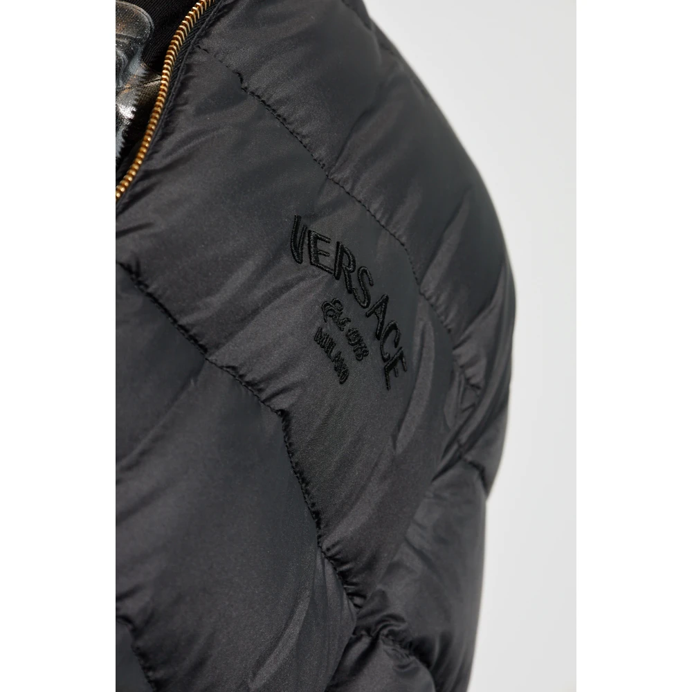 Versace Gewatteerde jas met opstaande kraag Black Heren