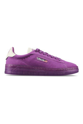 low-top-sneakers-dallas-style