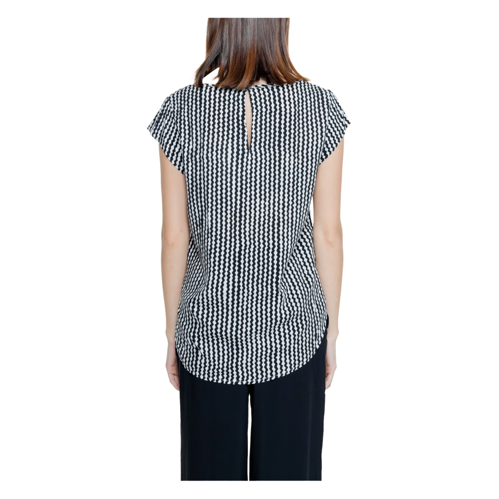 Only Korte mouw blouse met AOP-print Black Dames