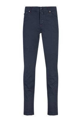 slim-fit-jeans