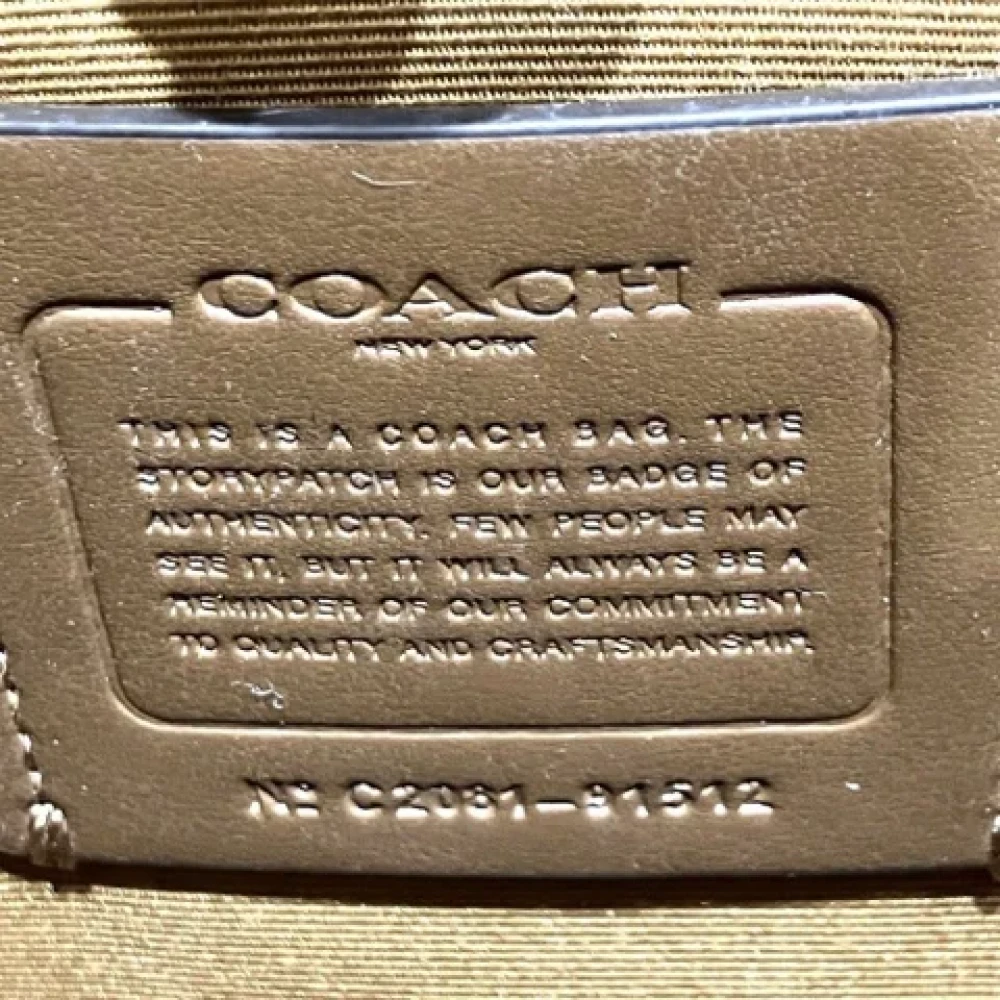 Coach Pre-owned Canvas handbags Beige Dames