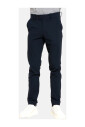 op-maat-gemaakte-broek-met-monogramriem