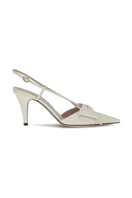 elegant-slingback-pumps-with-bow