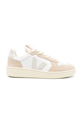 beige-lace-up-sneaker-with-perforated-toebox