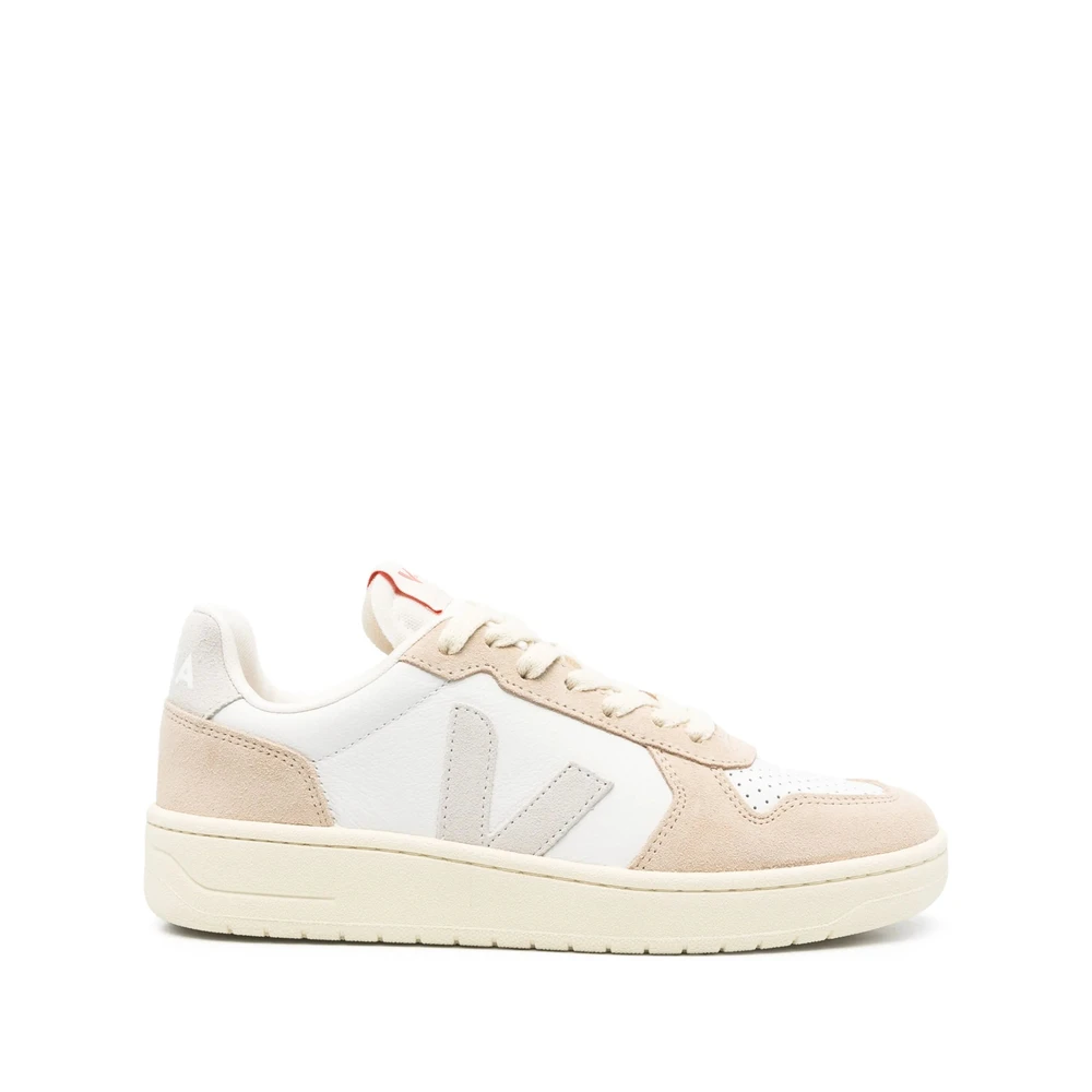 Veja Vetersneaker met Geperforeerde Neus Heren Schoenen Beige
