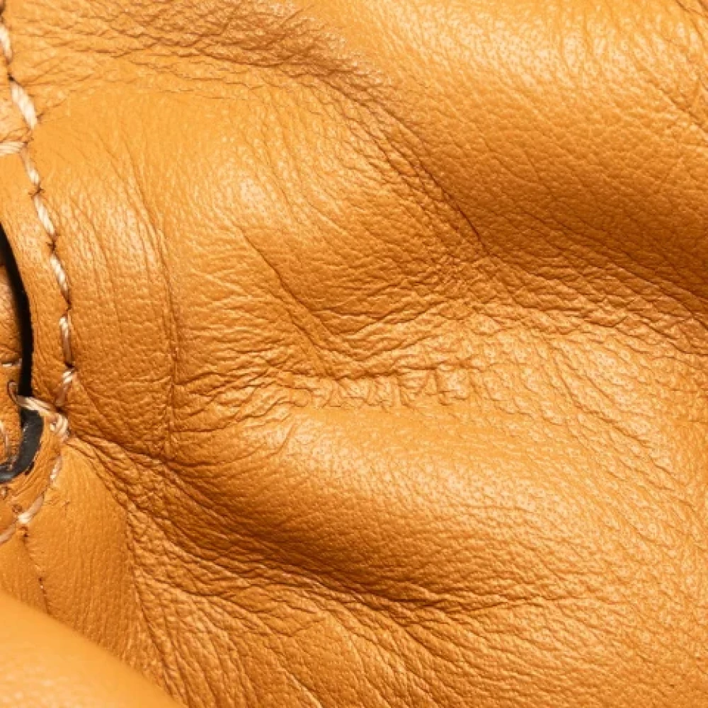 Loewe Pre-owned Leather shoulder-bags Brown Dames