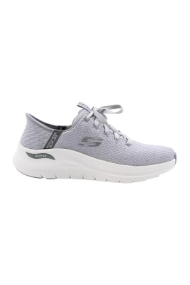 monifa-sneaker