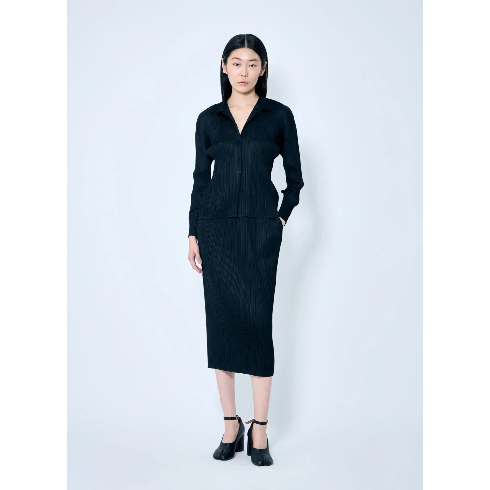 Issey Miyake Geplooide Overhemd Klassieke Kraag Lange Mouwen Black Dames