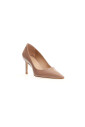 nude-patent-leather-pumps