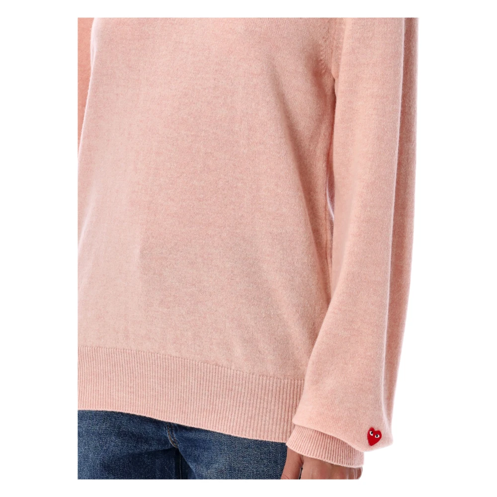 Comme des Garçons Lichtroze Gebreide Trui met Rode Hart Patch Pink Dames